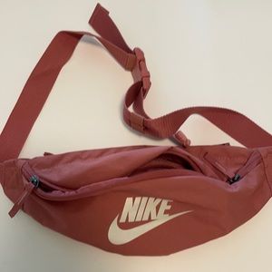 Nike blush sling